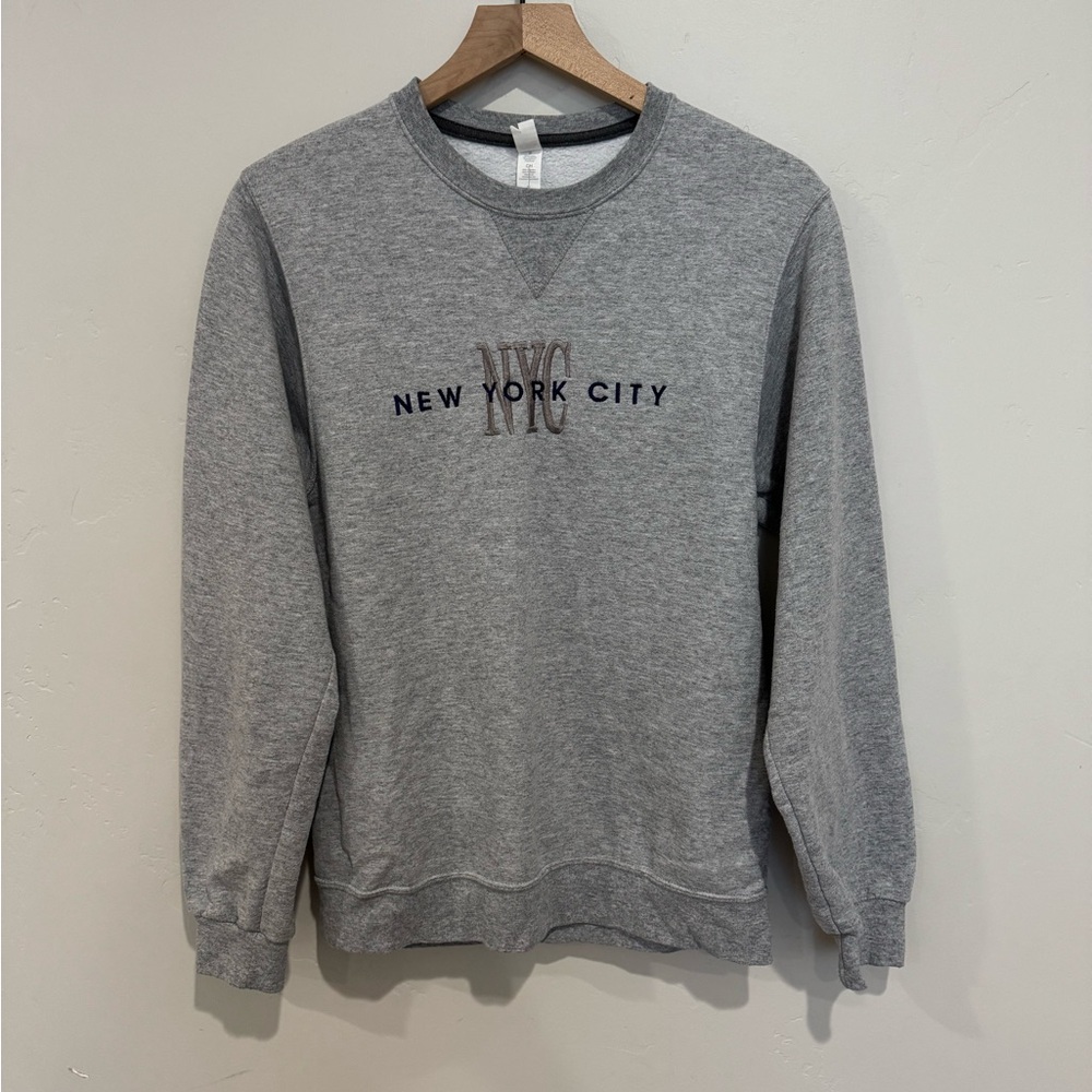 Gray NYC New York City Embroidered Pullover Sweatshirt‎ Adult Size S